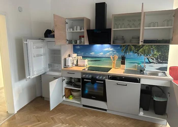 Klimatisiertes Dachgeschoss In Zentrum Wiens Apartment