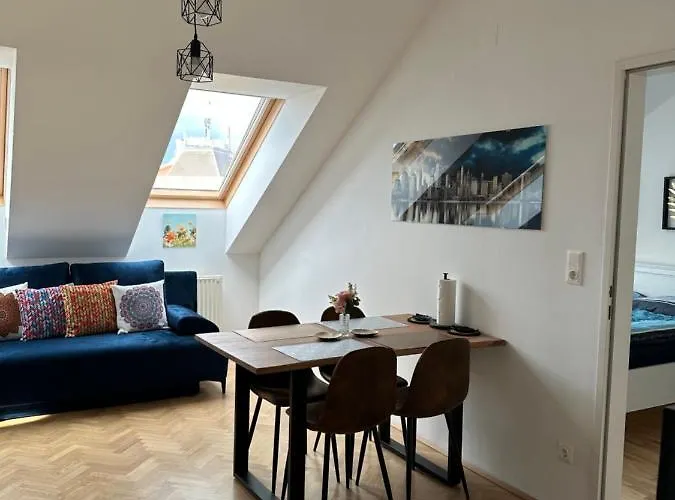 Klimatisiertes Dachgeschoss In Zentrum Wiens Apartment Wien